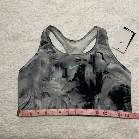 XXL Nike Swoosh Sports bra - Picture 4 of 4